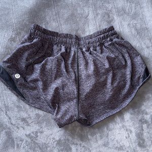 Lululemon Hotty Hot Shorts 2.5”